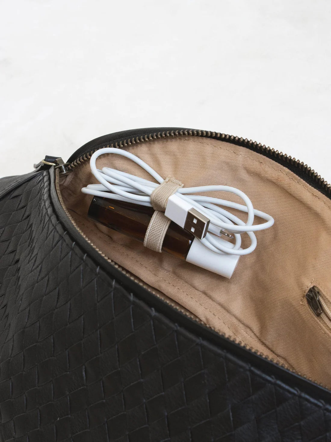 MANDRN | Atlas Woven Black