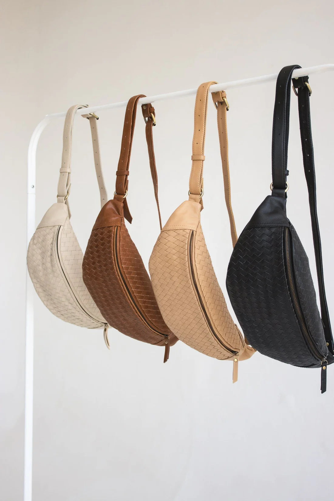 MANDRN | Atlas Woven Black