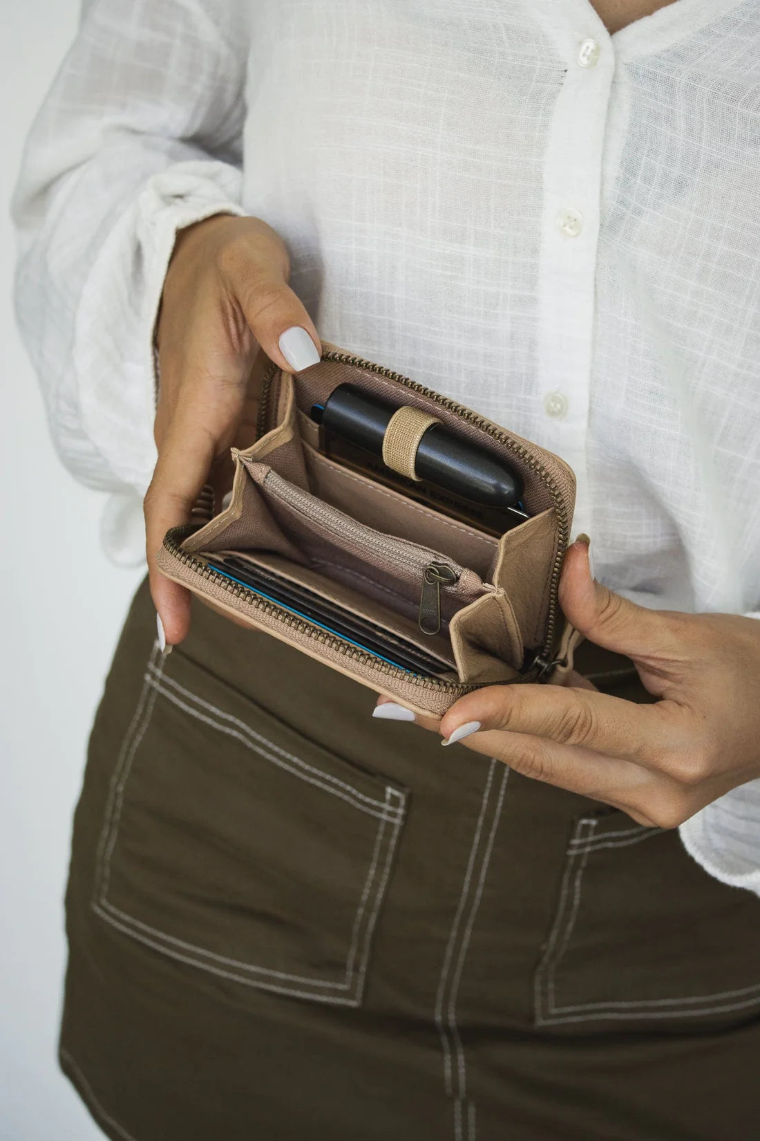MANDRN | Quin Wallet Sand