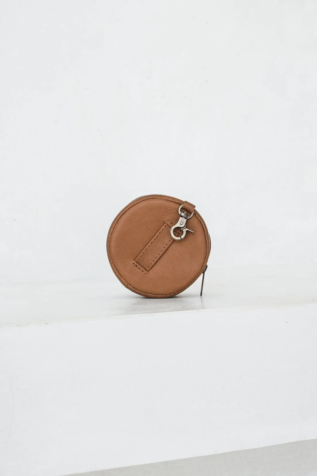 MANDRN | Rover Circle Pouch Tan