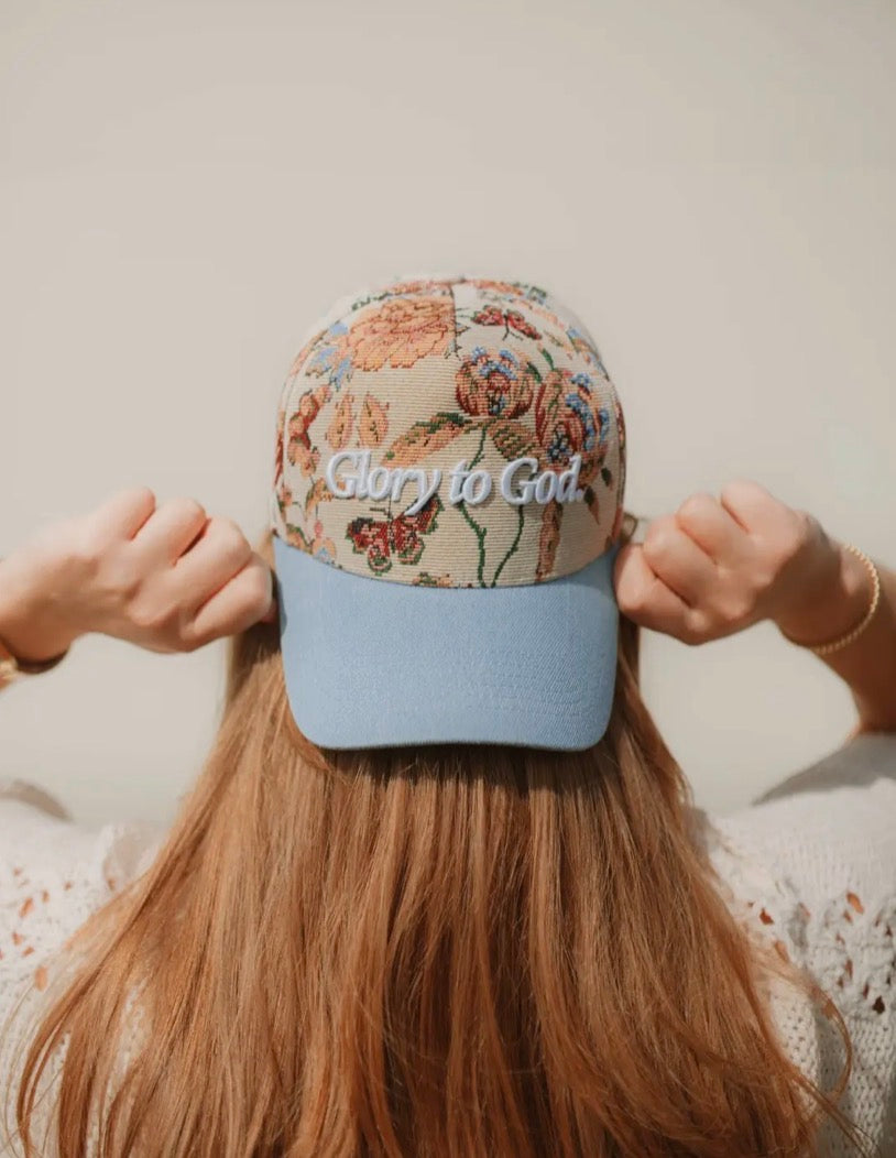 “Glory to God” hat